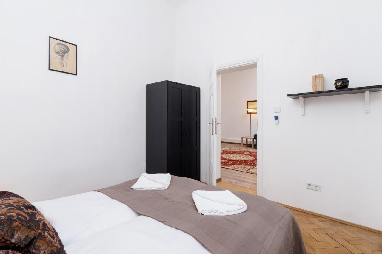 Apartment Pijarska Krakow By Noclegi Renters Екстериор снимка